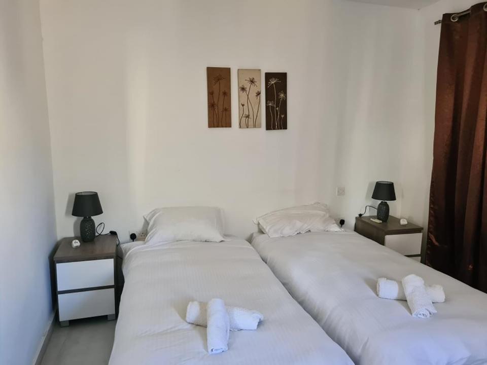 St Julians Central 2 Bedroom Apartment San Giuliano Esterno foto