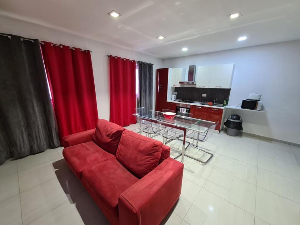 St Julians Central 2 Bedroom Apartment San Giuliano Esterno foto